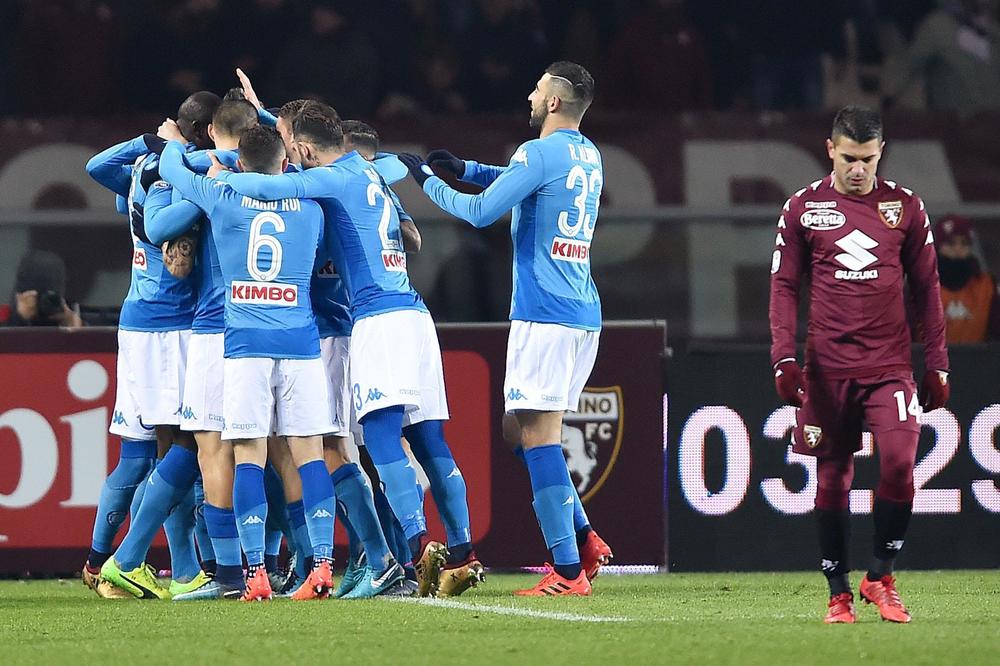 NAPOLITANCI ISKORISTILI KIKS INTERA: Napoli pobedom nad Torinom do liderske pozicije Serije A