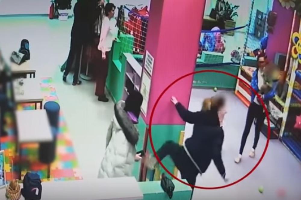(VIDEO) BANJALUČKA POLICIJA NA NOGAMA: Potraga za ženom koja je u igraonici napala tuđe dete! Da li je prepoznajete?