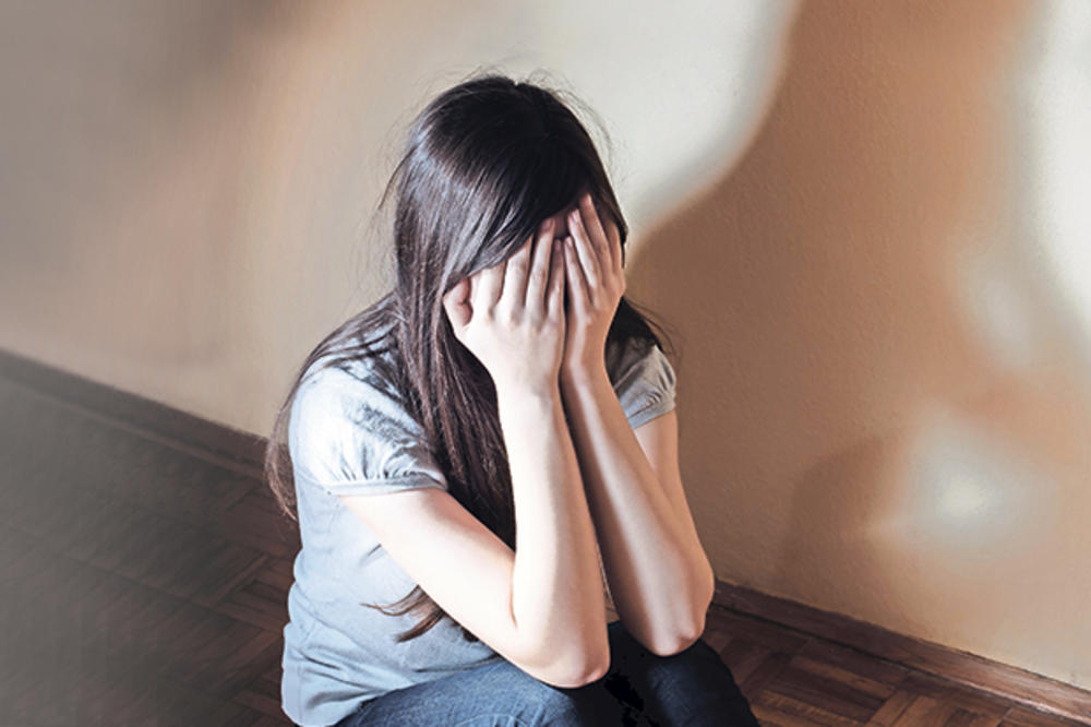 SLUČAJ SEKSUALNOG ZLOSTAVLJANJA TRESE LEBANE: Devojčica (16) prijavila da ju je nastavnik (52) silovao!