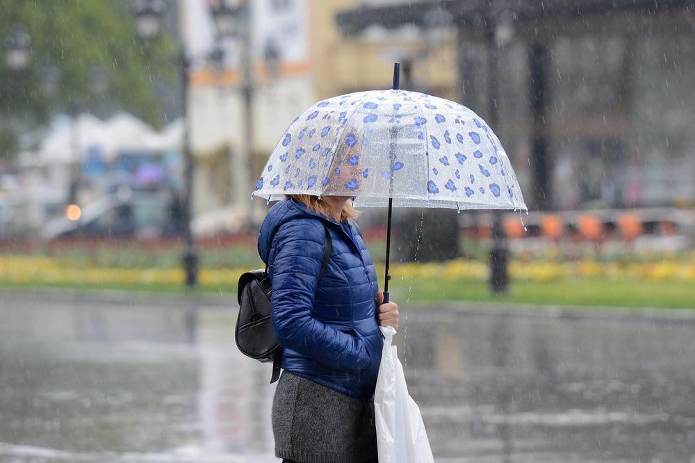 ZIMA SE VRATILA U VELIKOM STILU: Petak širom Srbije oblačan s kišom, do 7 stepeni