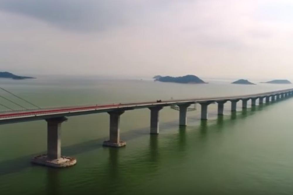 (VIDEO) KINEZI NAPRAVILI JOŠ JEDNO ČUDO: Pogledajte kako izgleda most dug 55 kilometara koji su gradili 6 godina