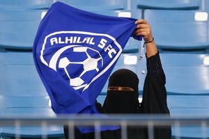 ISLAMSKI SVEŠTENIK ŠOKIRAO: Muslimanke ne treba gledaju fudbal jer tu igraju muškarci golih kolena