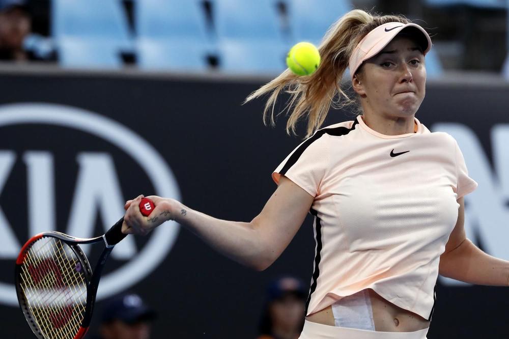 (FOTO) SEKSI UKRAJINKA ŠOKIRALA TENISKI SVET: Svitolina pokazala tetovažu na provokativnom mestu usred meča sa Srpkinjom na Australijan openu