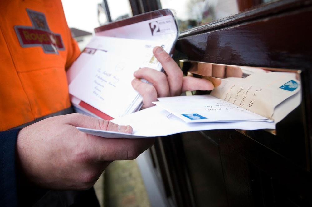 DŽAKOVE S PISMIMA DRŽAO KOD KUĆE: Godinu dana zatvora za poštara koji nije raznosio poštu