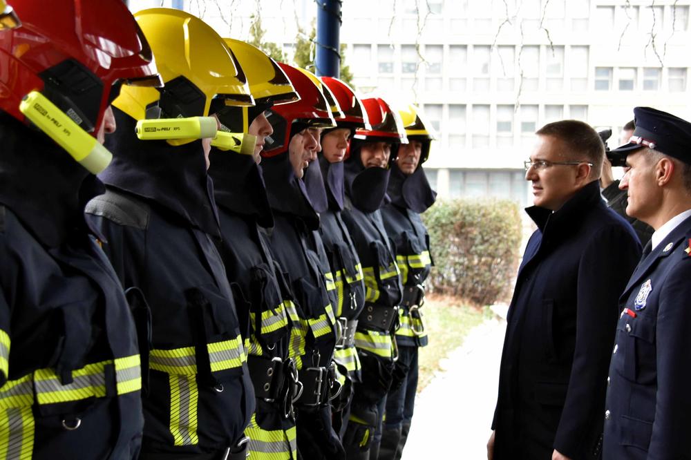 STEFANOVIĆ: Ove godine posao za još 150 vatrogasaca-spasilaca