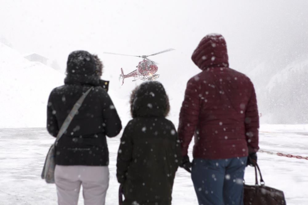 (FOTO) ODSEČENI OD SVETA: Snežna mećava zarobila turiste u poznatom skijalištu u Švajcarskoj!