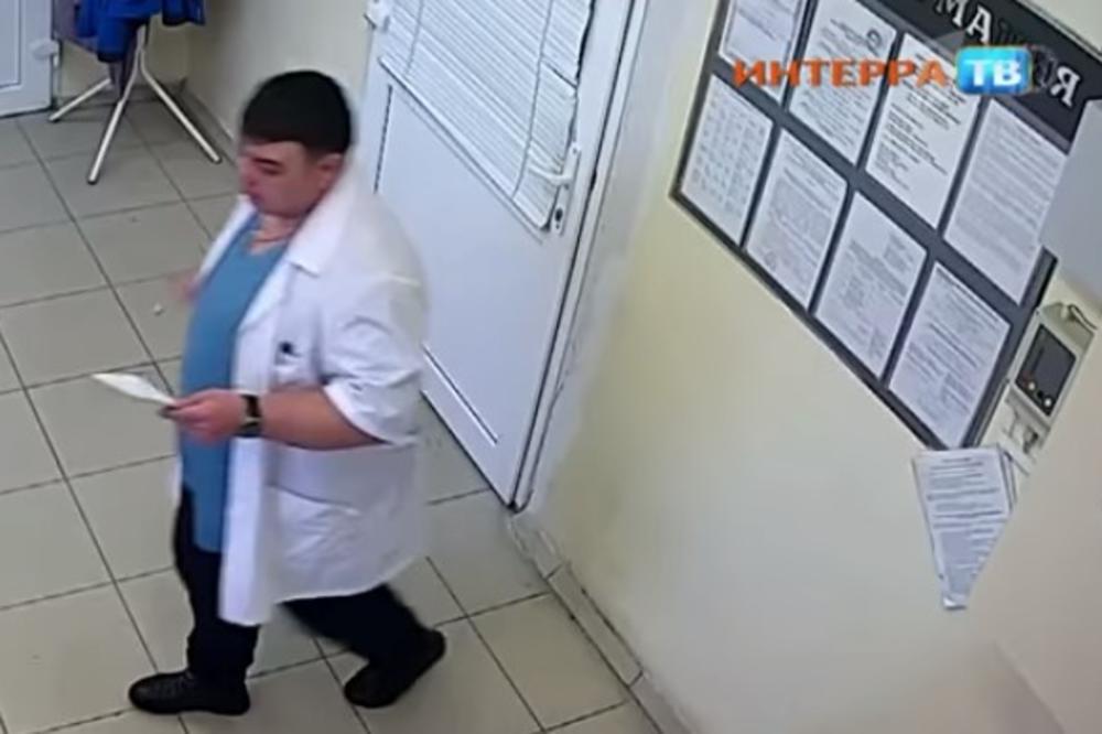 (VIDEO) LAŽNI GINEKOLOG SPOPADAO DEVOJKE: Rus samo obukao beli mantil i sve mu je bilo dozvoljeno
