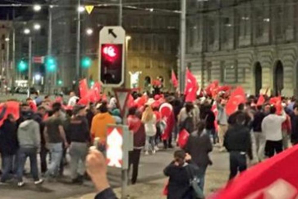 PROTESTI U BEČU: Erdoganove pristalice podržale operacije u Siriji!