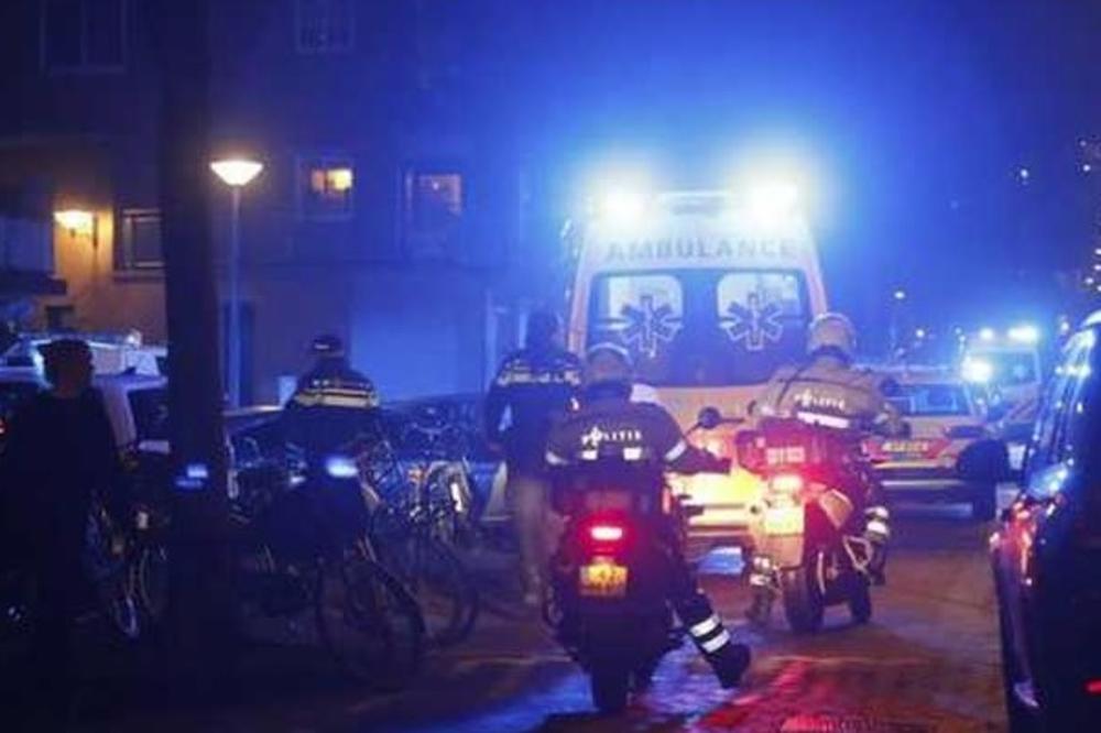 (VIDEO) PUCNJAVA U CENTRU AMSTERDAMA: Panika na ulicama, 1 mrtav, dvoje ranjeno!