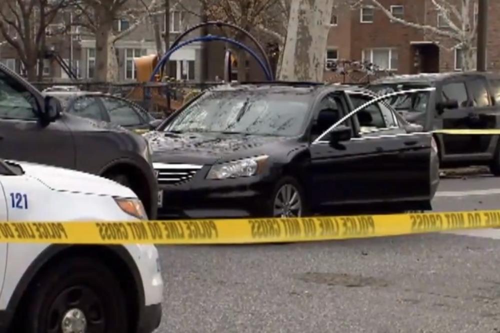(VIDEO) NOVO GAŽENJE U SAD: Policajac van dužnosti sprečio veću tragediju, pomahnitalom vozaču pucao u glavu