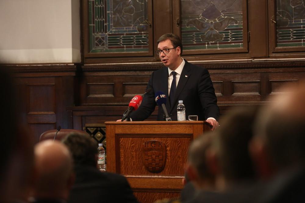 VUČIĆ SA JANDROKOVIĆEM: Svaka saradnja vodi smirivanju tenzija