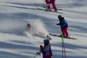 Skijaš rušio snimatelje kao kegle u bilijaru (VIDEO)