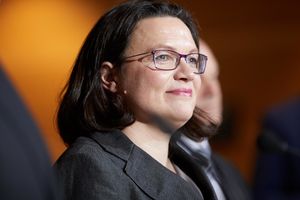 DA LI PADA NEMAČKA VLADA: Čelnica SDP dala ostavku, naslednik će verovatno biti protivnik koalicije sa Merkelovom