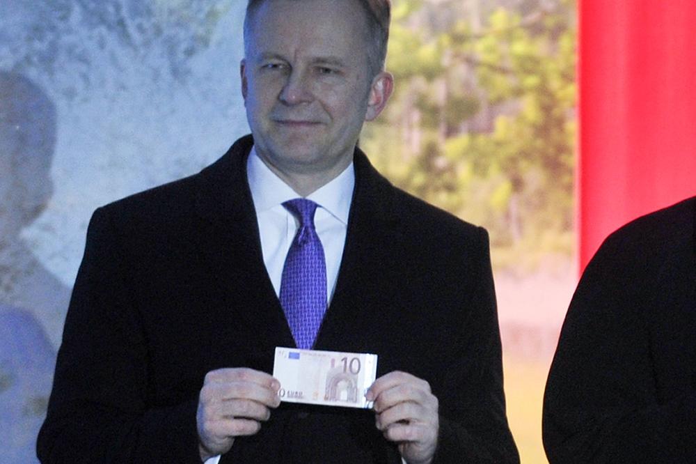 ZBOG KORUPCIJE I PRANJA NOVCA: Priveden guverner Letonije i jedan od vodećih ljudi Evropske centralne banke