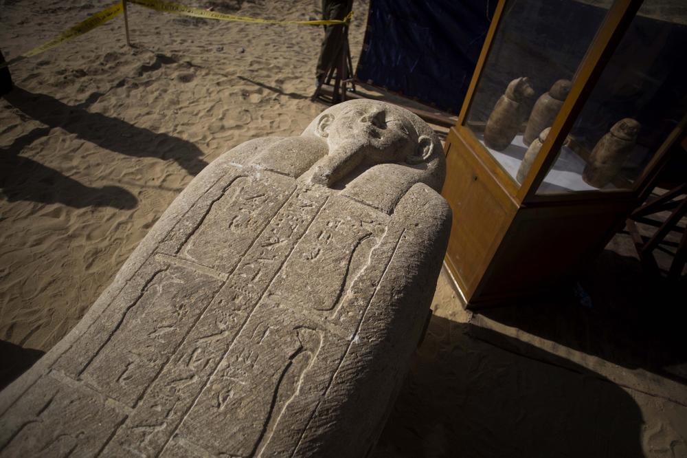 VELIKO OTKRIĆE! MUMIJE STARE 2.000 GODINA PRONAĐENE U EGIPTU: Šokiraće vas ko je ipak prvi naišao na neobične sarkofage!
