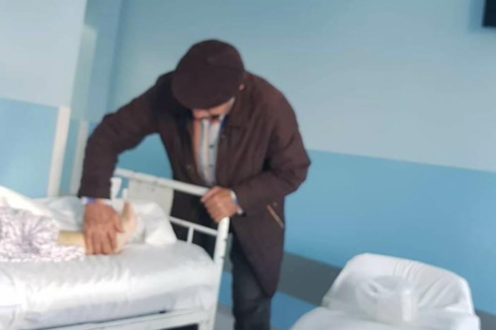 (FOTO) SLIKA KOJA JE ODUŠEVILA ČITAV REGION: Dekica posetio ženu u bolnici i pokazao da ni posle 50 godina braka ljubav ne prestaje