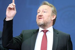 IZETBEGOVIĆ ZADOVOLJAN POSLE IZBORA U SDA: Prošao moj kandidat za člana predsedništva BiH