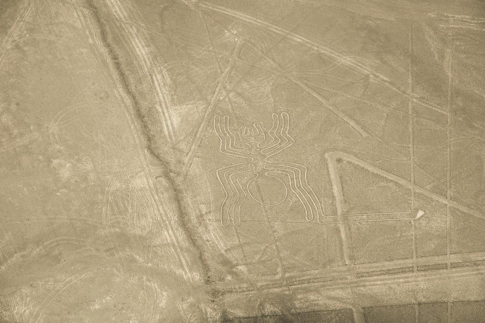 REŠENA MISTERIJA TAJANSTVENIH CRTEŽA INKA: Linijama usred pustinje drevni narodi komunicirali sa NATPRIRODNIM (FOTO)