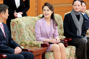 NIJE VIŠE DRUGARICA RI: Kim Džong-un dodelio svojoj ženi titulu prve dame, evo šta se o njoj zna!