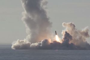 AMERIKANCI U ŠOKU OD RUSKE BULAVE: Ta raketa je poslednje što ćemo videti! Ona je recept za apsolutno uništenje! (VIDEO)