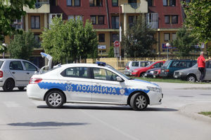 BRUTALNA SAČEKUŠA U ISTOČNOM SARAJEVU: U vlasnika svadbenog salona ispalili 6 hitaca (FOTO)