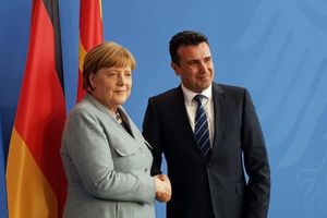 ZAEV RAZGOVARAO SA MERKELOVOM: Premijer Makedonije izvestio nemačku kancelarku o predstojećem referendumu!