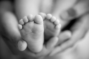 BEBA PREMINULA OD KORONE: Prvi slučaj smrti novorođenčeta od KOVIDA-19 u Južnoj Africi, zaražena i majka