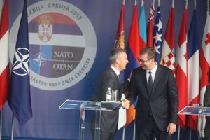 PRVI ČOVEK NATO STOLTENBERG: Srbija 2018. nije vojna vežba, ali jeste test (FOTO)