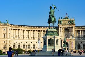 DOBRA VEST ZA KANCELARA KURCA: Austrijanci zadovoljni vladom i demokratijom