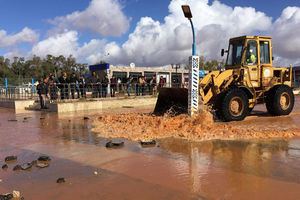 POTOP U LIBIJI: Voda dostigla metar i po, zatvoreni aerodrom i svi glavni putevi (FOTO)