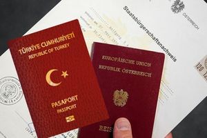 STOPIRANO ODUZIMANJE AUSTRIJSKOG DRŽAVLJANSTVA: Bečliji turskog porekla optuženom da ima dvojno državljanstvo Ustavni sud vratio pasoš! HILJADE PROCESA POD ZNAKOM PITANJA!