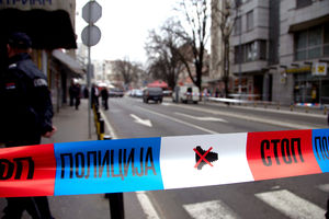 PAO FANTOM IZ KRAGUJEVCA: Maskiran i naoružan upadao u prodavnice i apoteke!