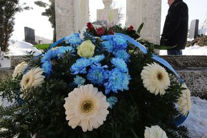 SEĆANJE NA ŽRTVE HOLOKAUSTA: Položeni venci i cveće uz pune vojne i državne počasti
