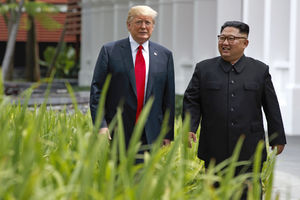 SVE SPREMNO ZA ISTORIJSKI SUSRET: Kim i Tramp danas stižu u Hanoj, evo šta su poručili pre samita!