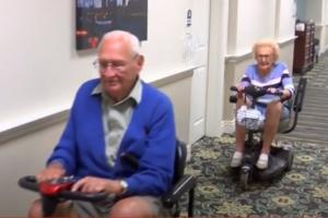ODLUČILI SU DA SE VENČAJU I ŠOKIRALI SVE! On ima 100 godina, a ona 103! Ono što misle o svojoj vezi će vas ODUŠEVITI! (VIDEO)