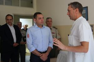 VULIN O BESPLATNIM PREGLEDIMA: Vojno zdravstvo uživa veliko poverenje građana Srbije, ponosan sam!