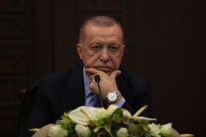 AMERIKANCI NAPRAVILI SKANDAL U TURSKOJ I TO ZBOG JEDNOG TVITA: Ambasada lajkovala objavu o bolesnom političaru, pa morala da se izvinjava