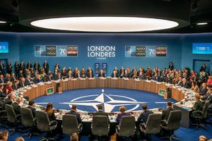 DETALJI SA SAMITA NATO U LONDONU: Neprijatne svađe za porodičnim stolom, Makronova strategija je uspela! (FOTO, VIDEO)