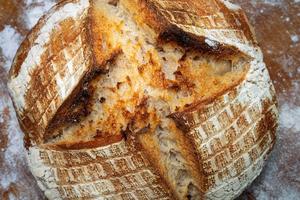 PREKRŠTENI HLEB ZA POST: pravoslavni recept za hleb s belim lukom (RECEPT)