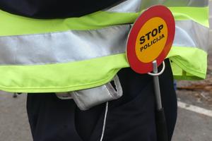 SAOBRAĆAJNA POLICIJA IMALA PUNE RUKE POSLA PROTEKLE NOĆI: Vozači vozili pijani, drogirani, a pravili i druge prekršaje