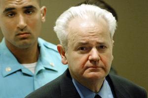 PROŠAO KROZ 17 VRATA U HAGU I SLUČAJNO SAZNAO ZA SLOBINU SMRT: Čuveni novinar prvi otkrio svetu da je Milošević umro, evo i kako