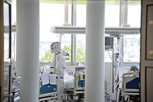 NAŠI LEKARI PRIMETILI NOVU OPASNOST OD KORONE: Praksa iz beogradske bolnice pokazuje da izaziva i ŠLOG, evo i zašto! PIJTE VODU