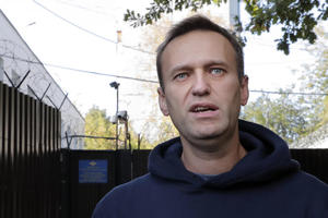 NEFROLOG, NEUROLOG, GASTROENTEROLOG… Navaljnog u zatvoru redovno posećivali civilni lekari