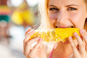 PRAVA JESENJA BOMBA ZA IMUNITET: Kukuruz ima dosta zdravih sastojaka, ali ne upadajte u ovu ZAMKU kada je on u pitanju!