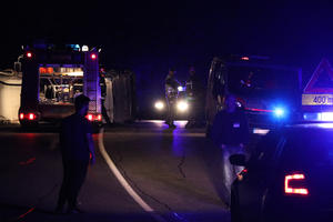 SEKU ZGUŽVAN METAL DA BI IZVADILI TELO: Vozač kombija poginuo u saobraćajnoj nesreći kod Čačka (FOTO)