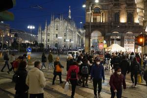 OPADA BROJ OBOLELIH OD KORONE U ITALIJI: Mere daju razultate, veruje se da će se broj zaraženih prepoloviti do Božića