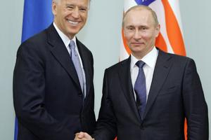 IZMIRENJE NA POMOLU? Bajden pozvao Putina na samit SAD-Rusija u neutralnoj zemlji