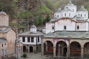 SKANDAL U SEVERNOJ MAKEDONIJI: Oskrnavljene freske srpskih svetitelja u Osogovskom manastiru