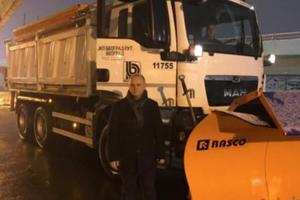VESIĆ IMA PORUKU ZA VOZAČE: Večeras od 19 Beograd put u trećem stepenu pripravnosti, 60 kamiona spremno za čišćenje snega
