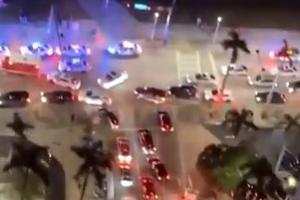 PUCNJAVA U MAJAMIJU ISPRED SRPSKOG RESTORANA: Troje povređenih, stradali automobili Srba (VIDEO)